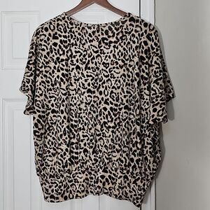 New Look Women's Animal Print Top Size M